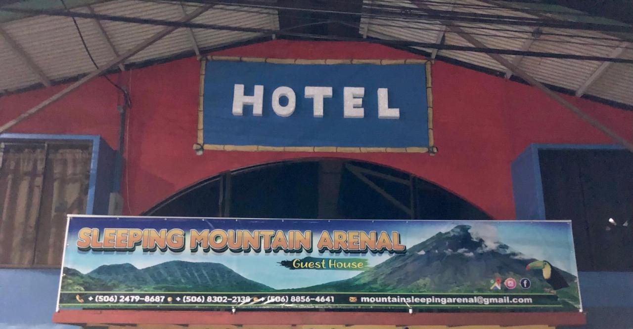 Sleeping Mountain Arenal Hotell La Fortuna Exteriör bild